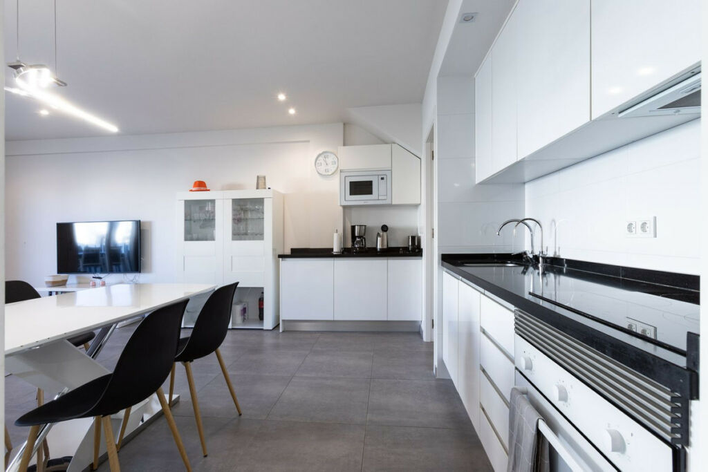 Ground Floor Apartment Aguas Nuevas Alicante - image 9