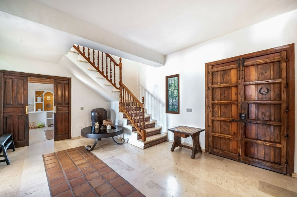 Detached Villa Valtocado Málaga - image 9