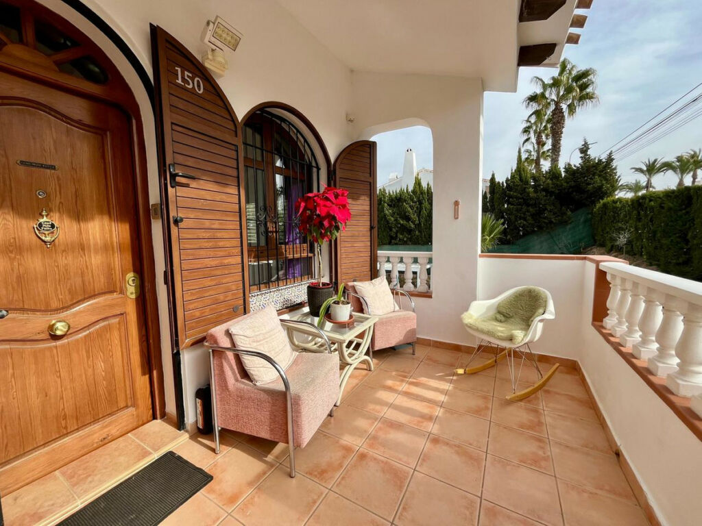 Detached Villa Villamartin Alicante - image 9