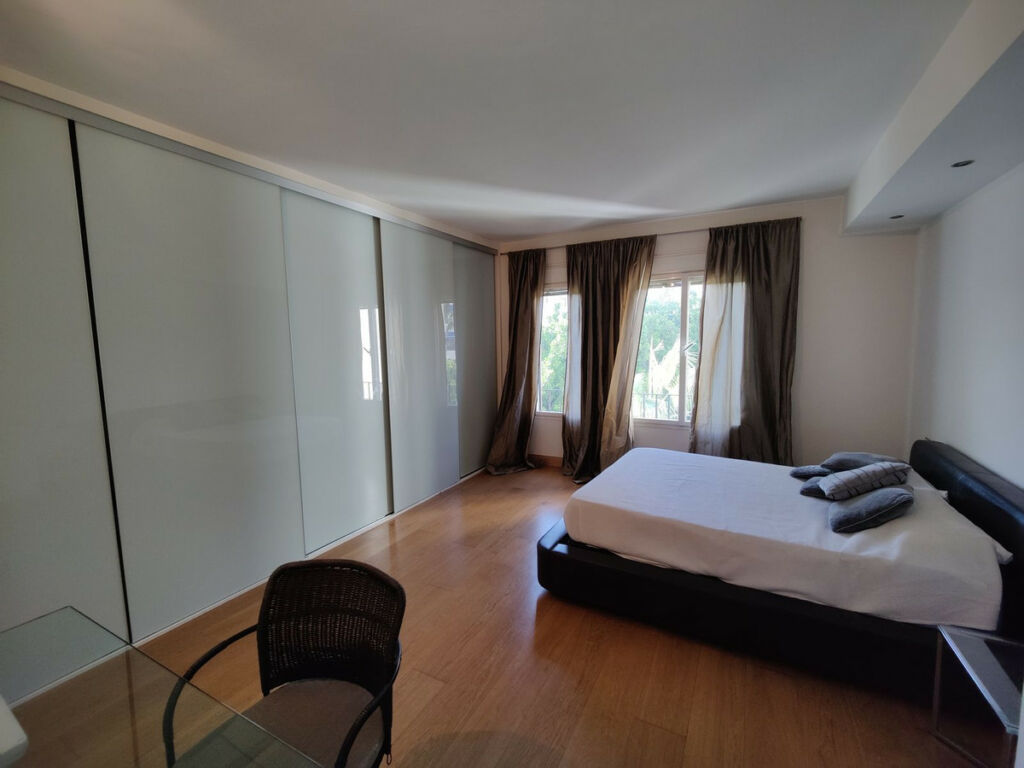 Middle Floor Apartment Puerto Banús Málaga - image 9