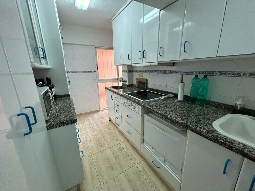 Middle Floor Apartment Benidorm Alicante - image 10