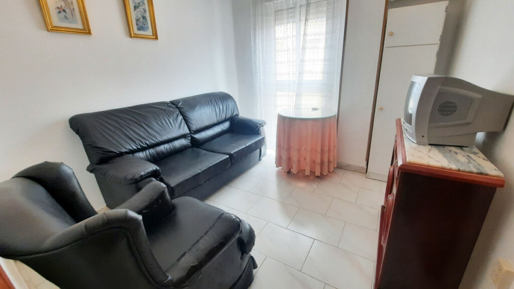 Middle Floor Apartment Fuengirola Málaga - image 9
