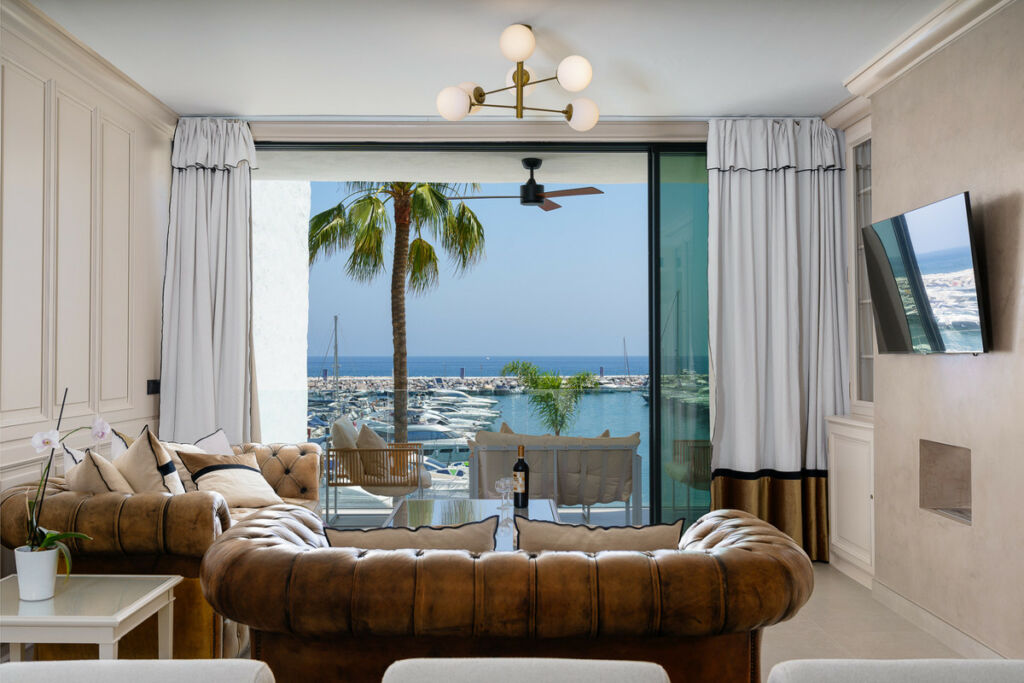 Middle Floor Apartment Puerto Banús Málaga - image 9