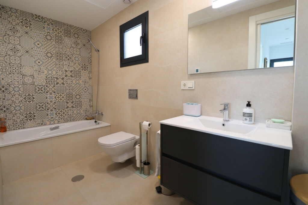 Townhouse Benijofar Alicante - image 9