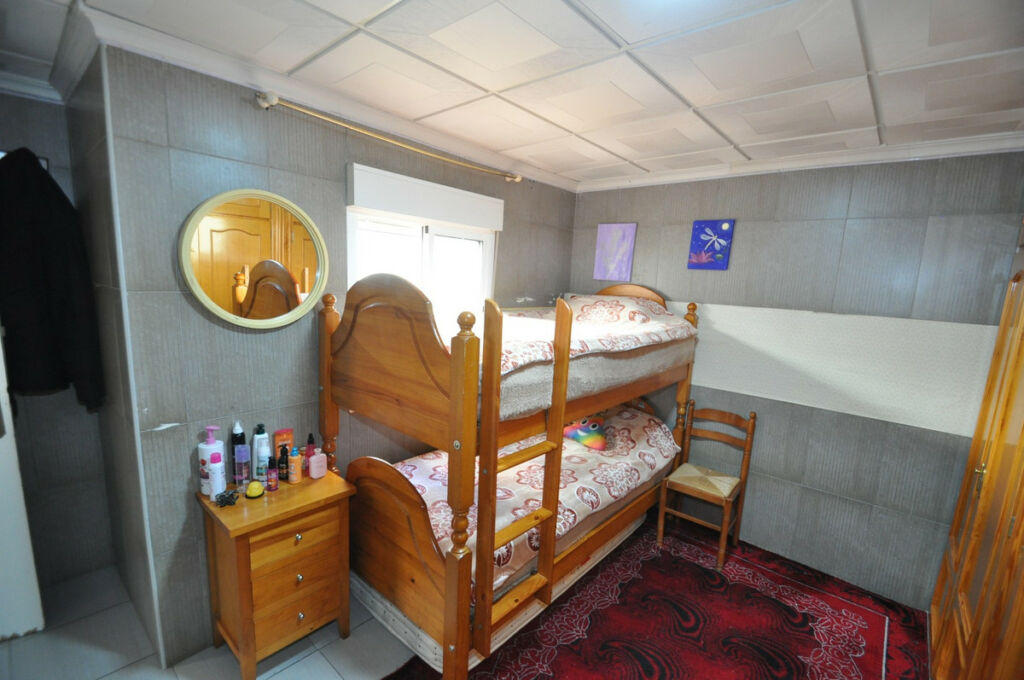 Townhouse Pinoso Alicante - image 9