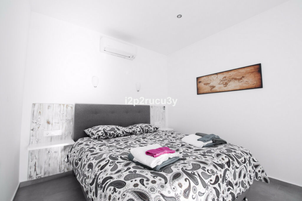 Detached Villa Calpe Alicante - image 9