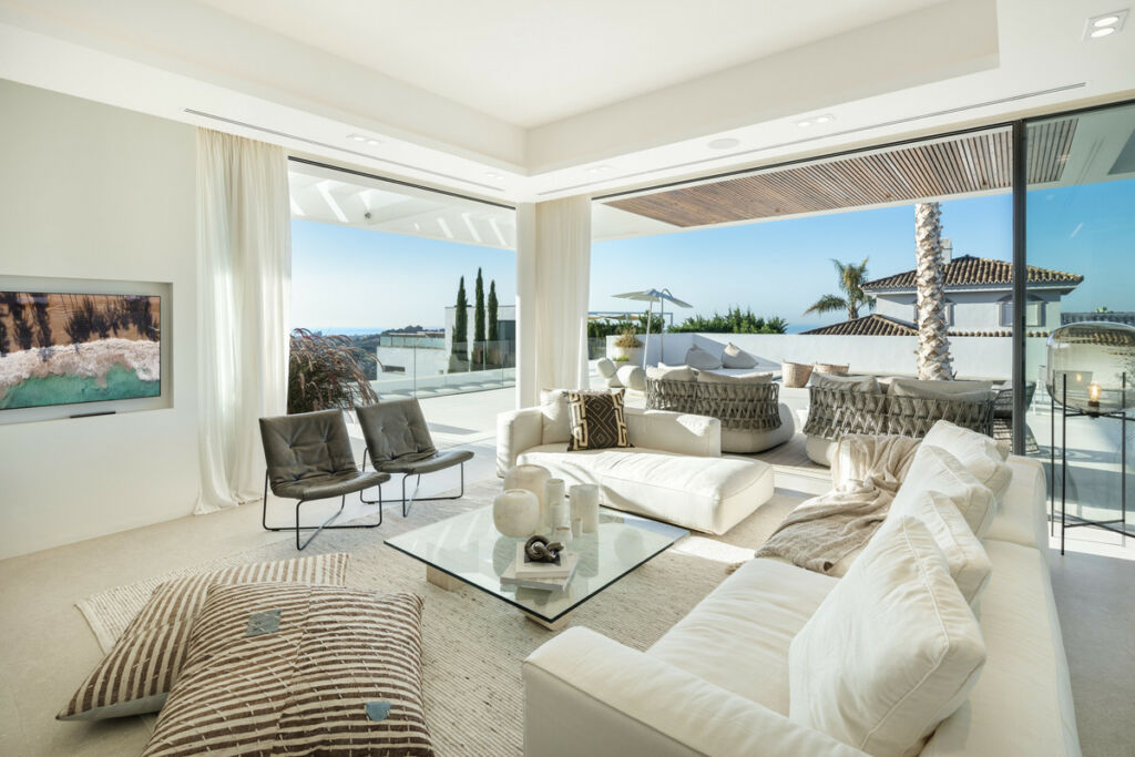 Detached Villa La Quinta Málaga - image 9
