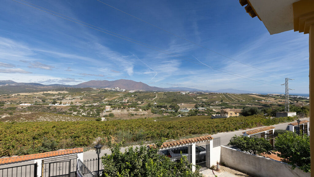 Townhouse Manilva Málaga - image 10