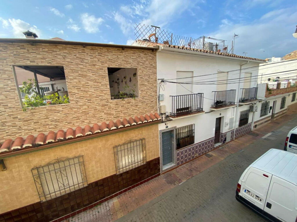 Middle Floor Apartment Fuengirola Málaga