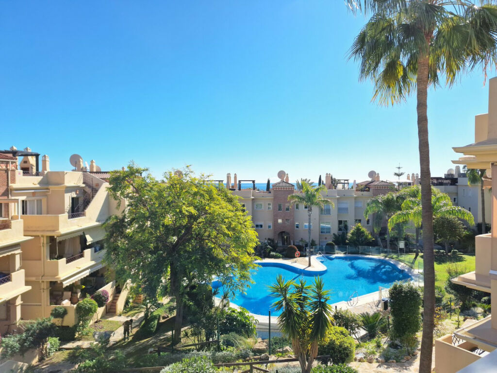 Middle Floor Apartment Bel Air Málaga