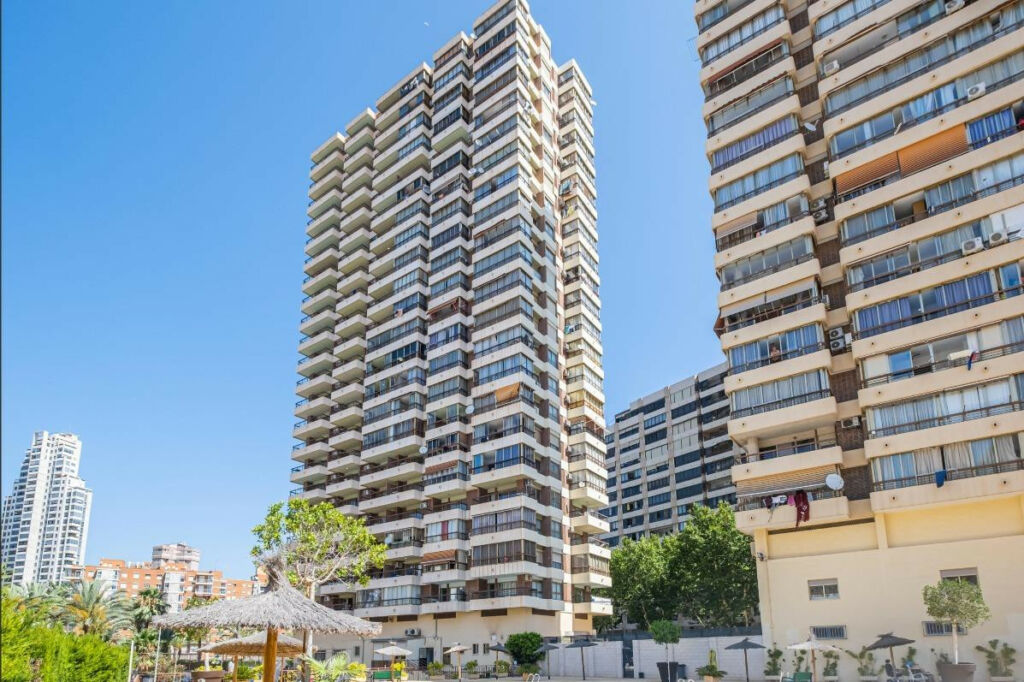 Middle Floor Apartment Benidorm Alicante