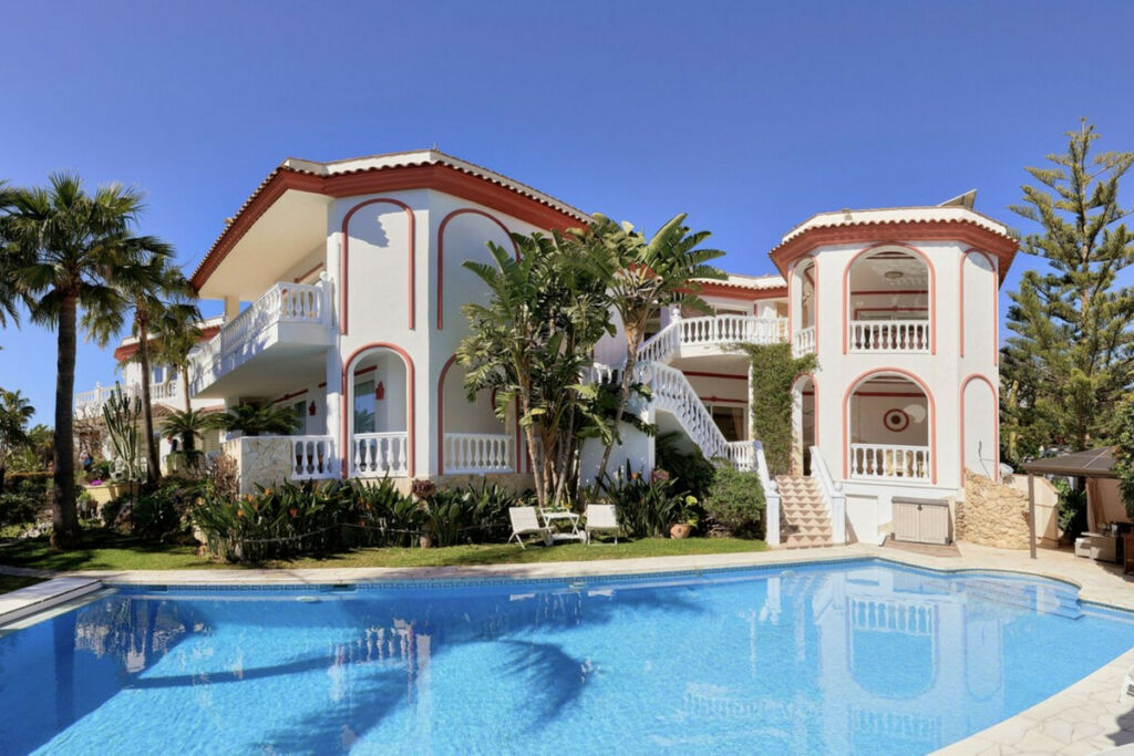 Detached Villa Hacienda Las Chapas Málaga