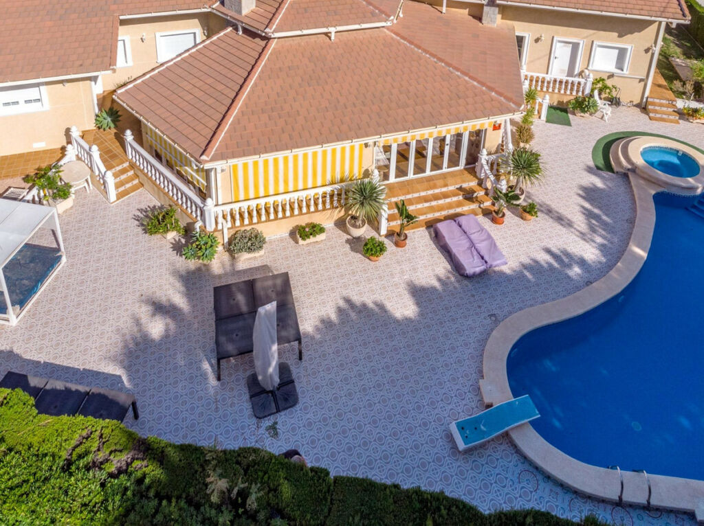 Detached Villa Cabo Roig Alicante