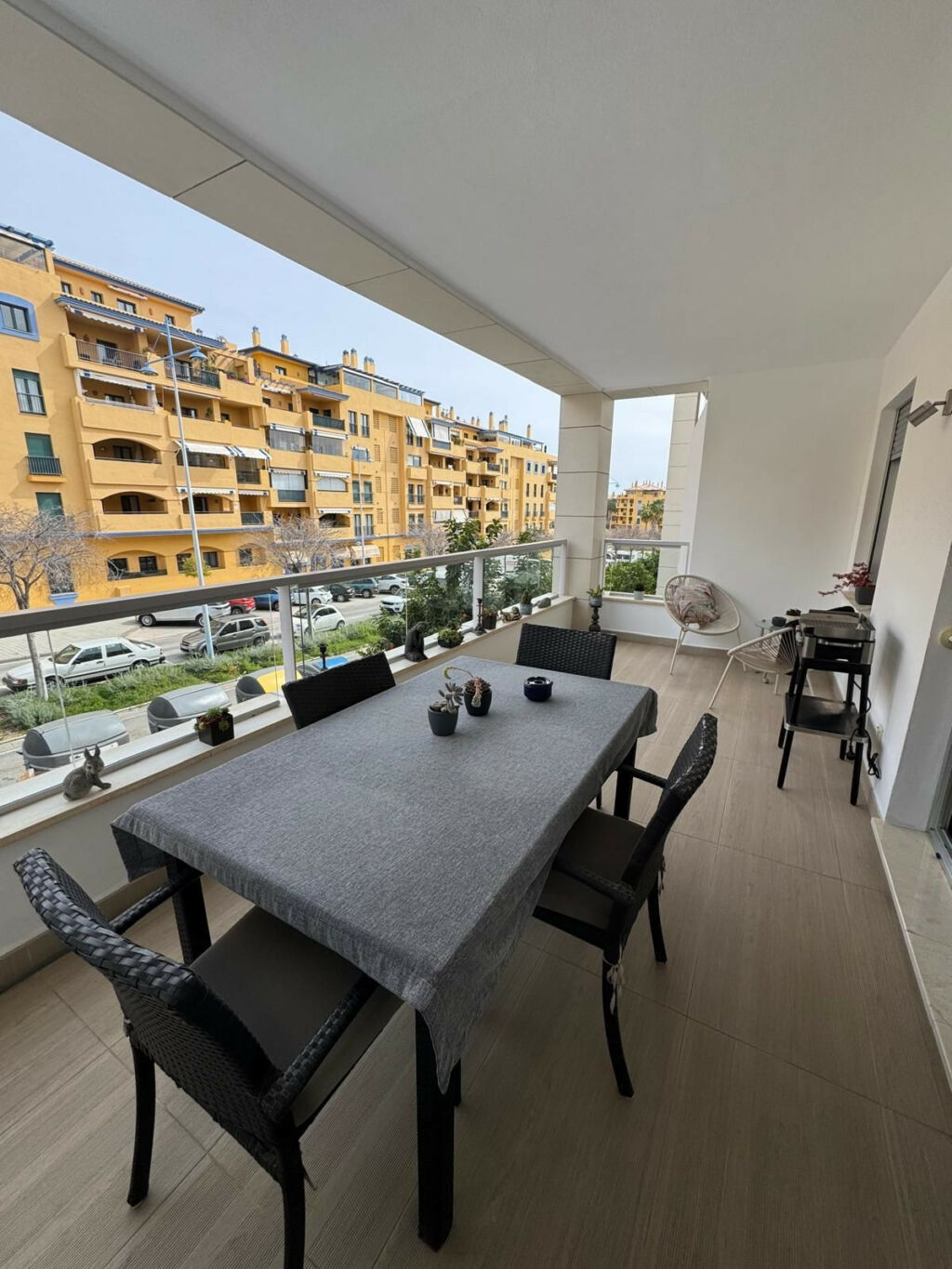 Middle Floor Apartment San Pedro de Alcántara Málaga
