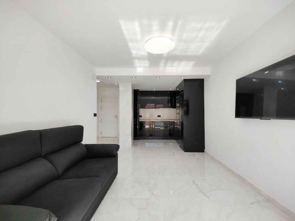 Middle Floor Apartment Punta Prima Alicante