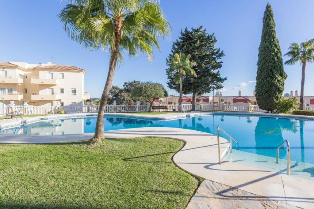 Ground Floor Apartment Riviera del Sol Málaga