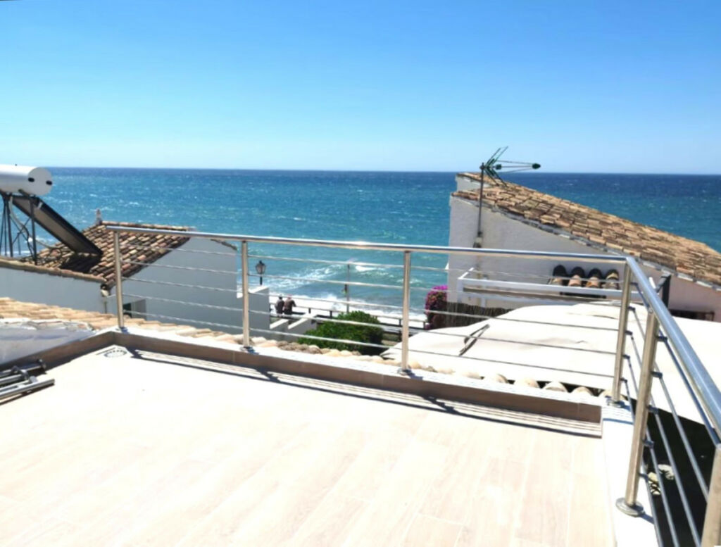 Semi-Detached House Estepona Málaga - image 17