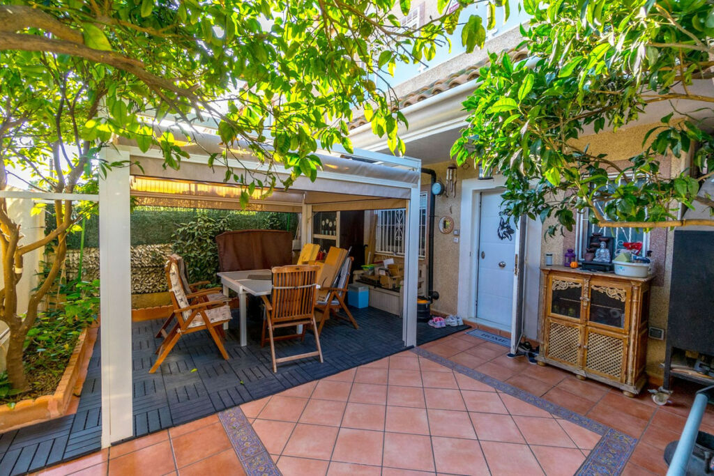 Townhouse Torrevieja Alicante
