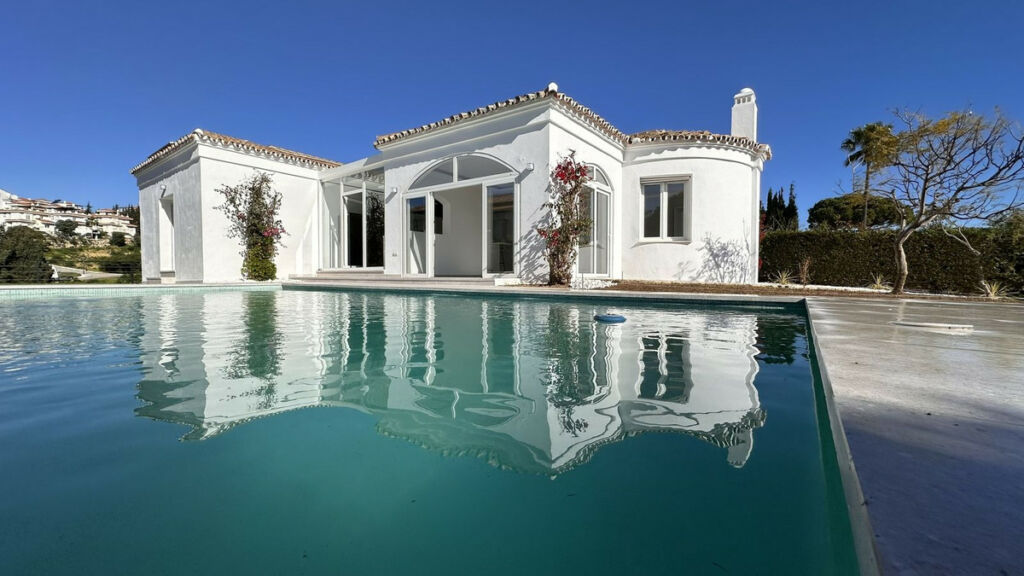 Detached Villa La Duquesa Málaga