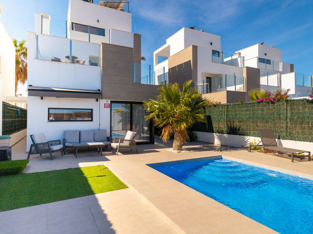 Detached Villa Guardamar del Segura Alicante - image 48