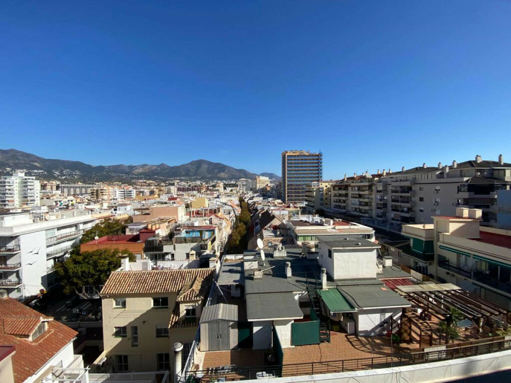 Middle Floor Apartment Fuengirola Málaga
