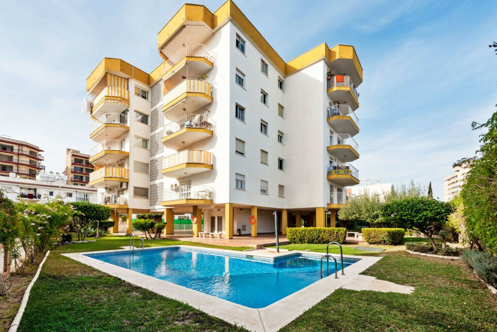 Middle Floor Apartment Torremolinos Málaga