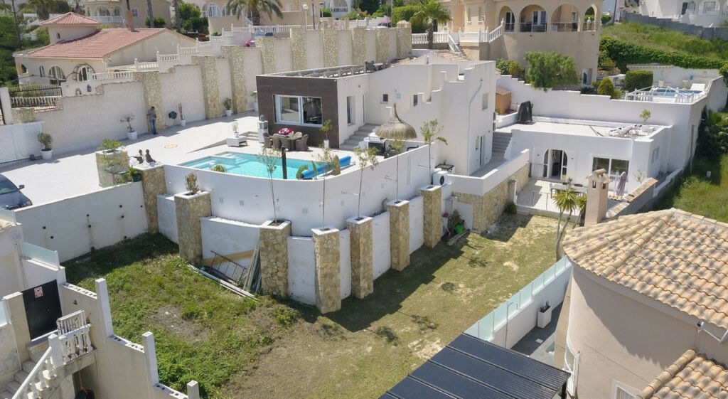 Detached Villa Rojales Alicante - image 3