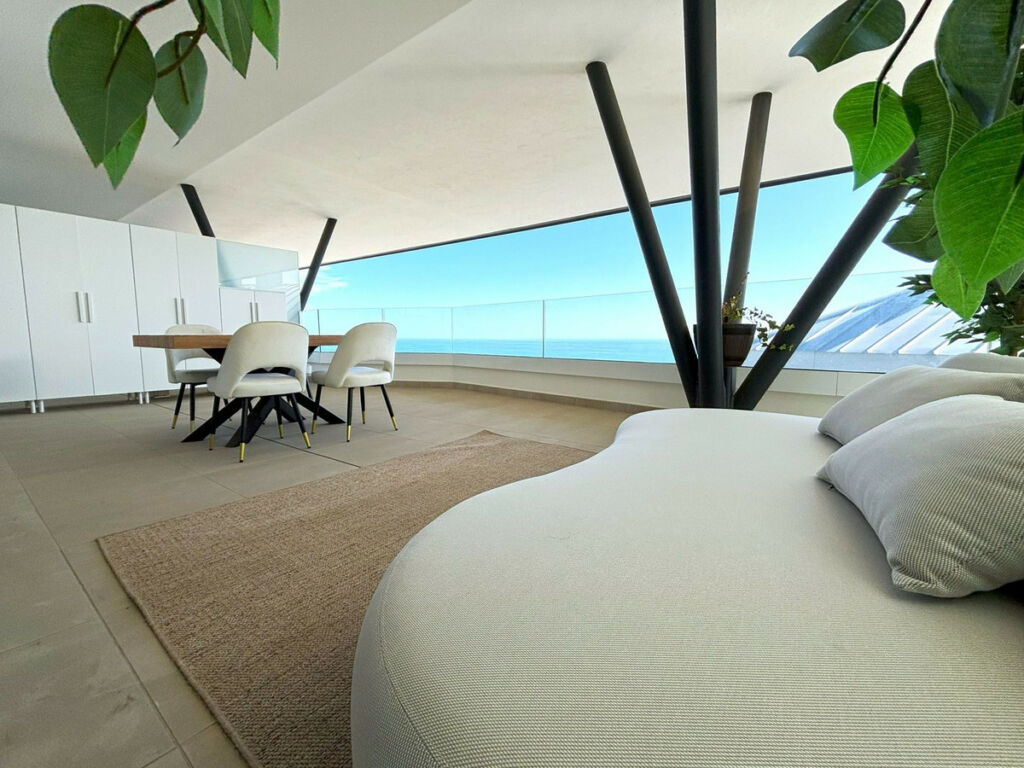 Middle Floor Apartment Fuengirola Málaga