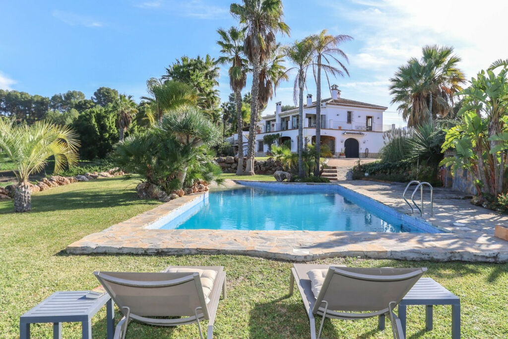 Detached Villa Alhaurín el Grande Málaga - image 3