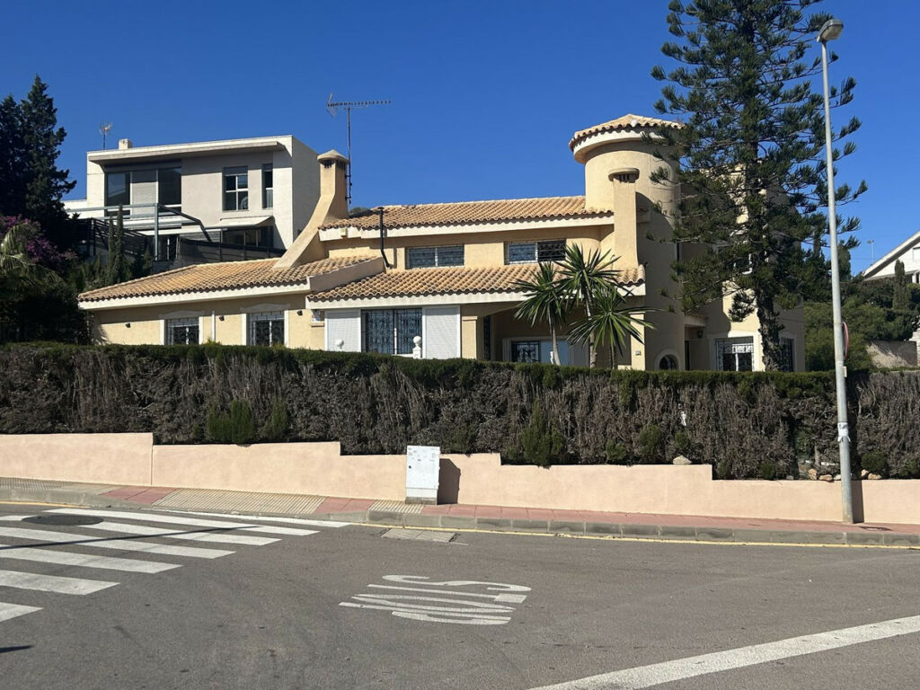 Detached Villa Cabo de Palos Murcia - image 2