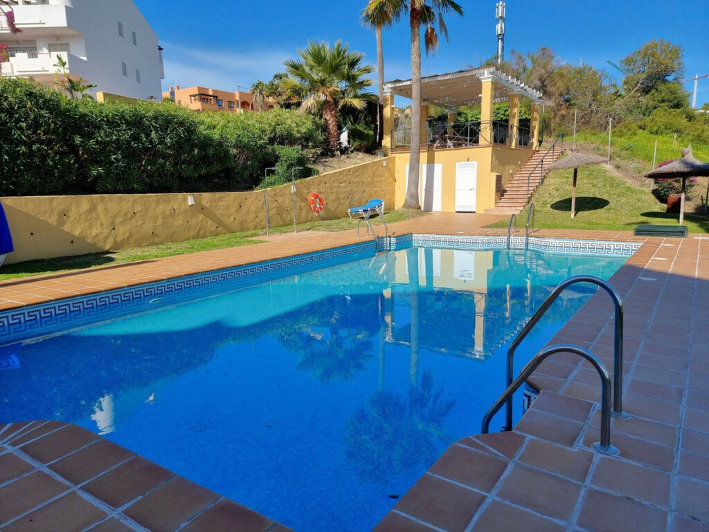 Top Floor Apartment Estepona Málaga