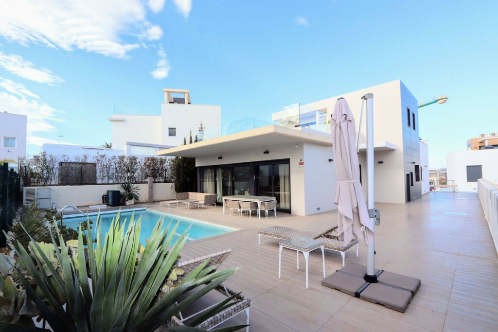 Detached Villa Campoamor Alicante