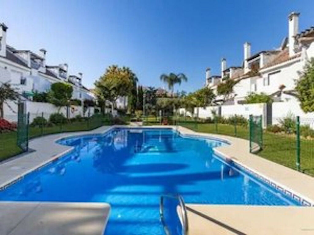 Townhouse Nueva Andalucía Málaga