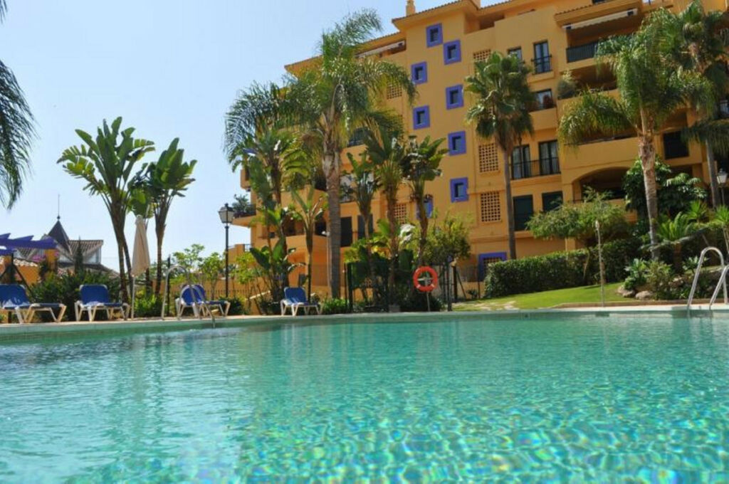 Middle Floor Apartment San Pedro de Alcántara Málaga