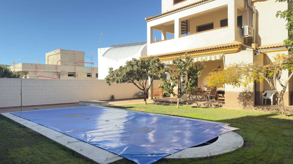 Detached Villa Antequera Málaga - image 3