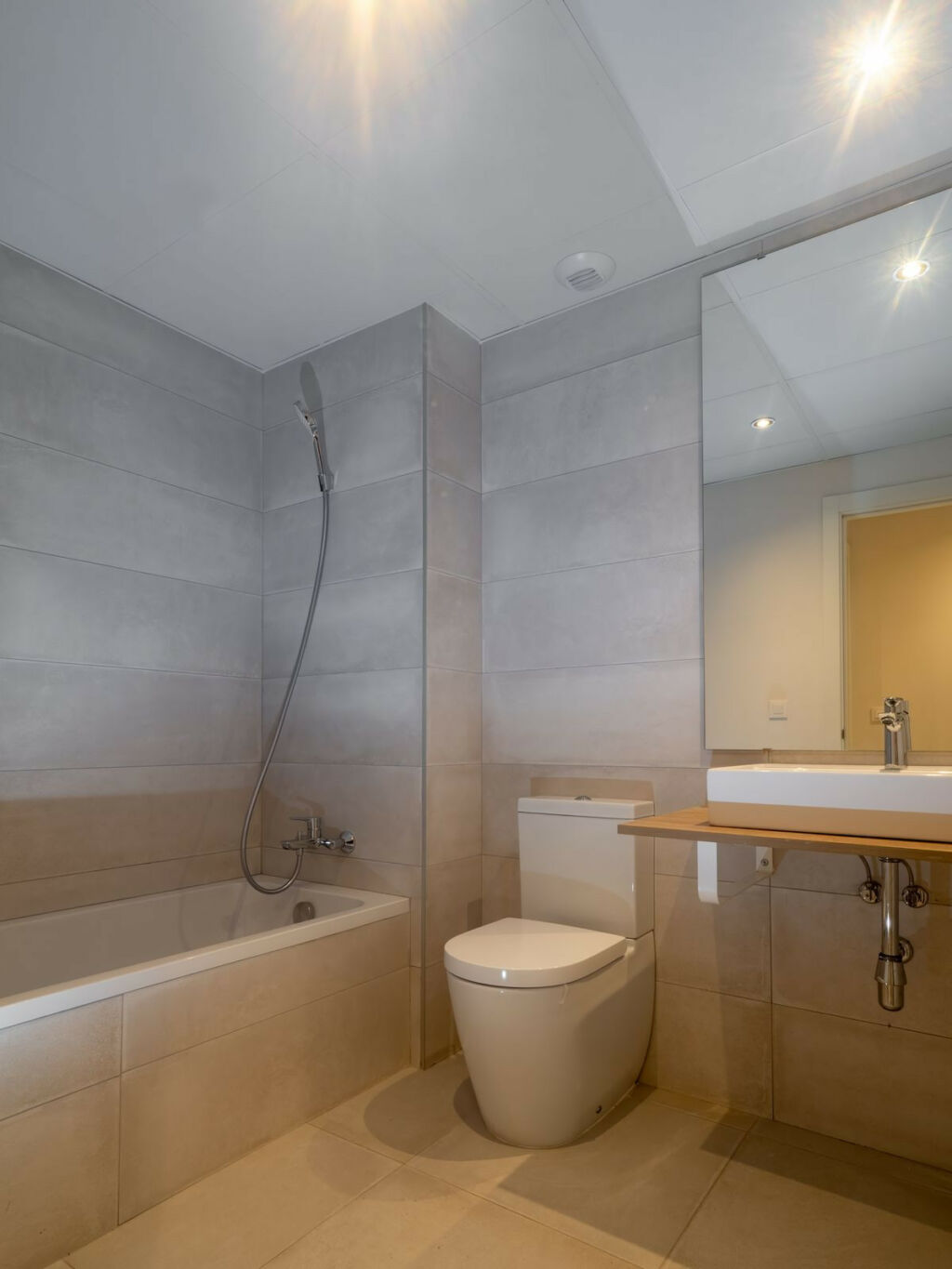 Middle Floor Apartment Selwo Málaga - image 10
