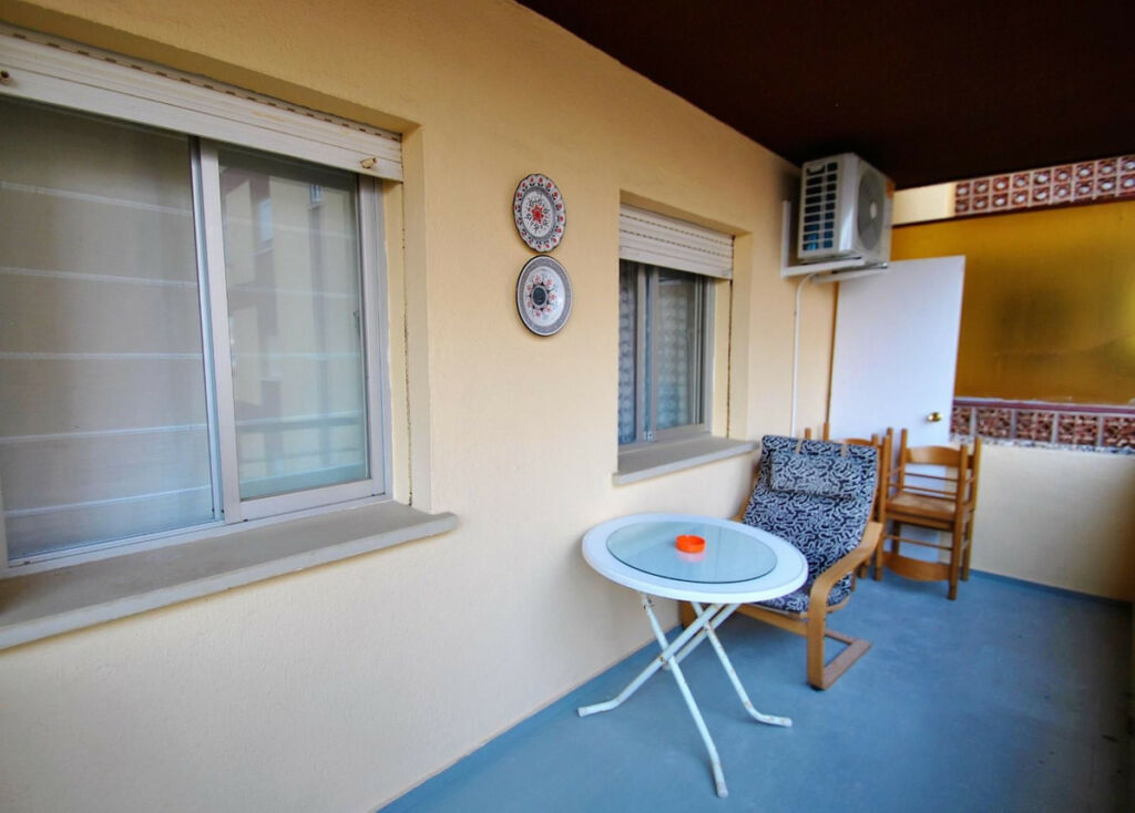 Middle Floor Apartment Los Boliches Málaga - image 10