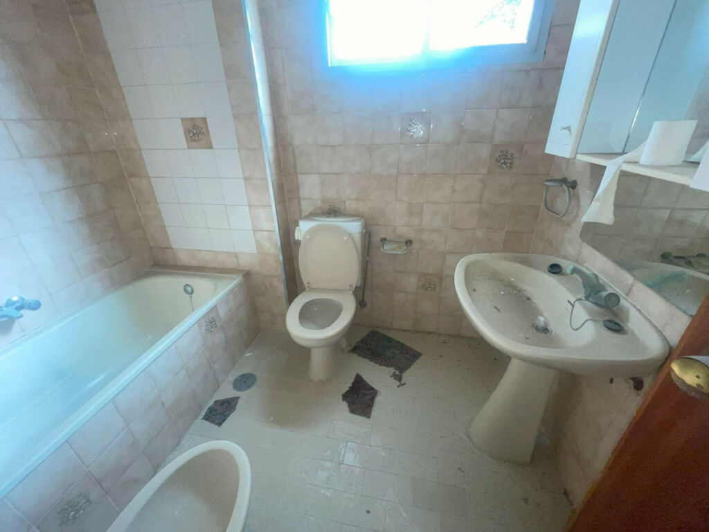 Middle Floor Apartment Estepona Málaga - image 10