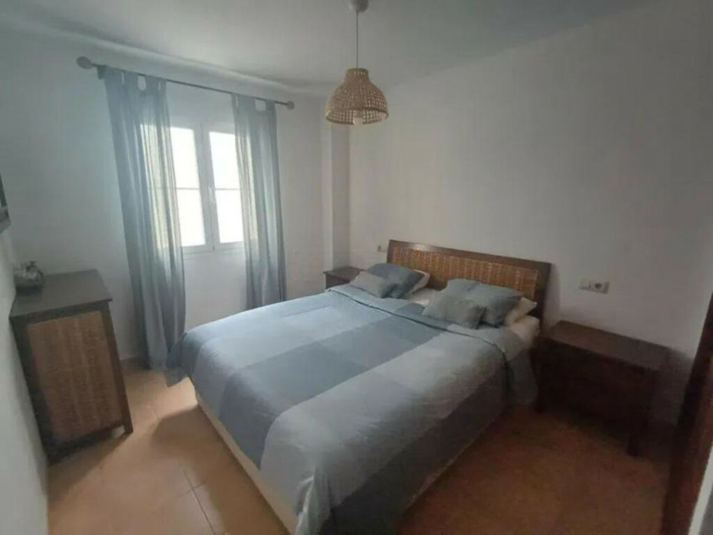 Middle Floor Apartment Monda Málaga - image 9