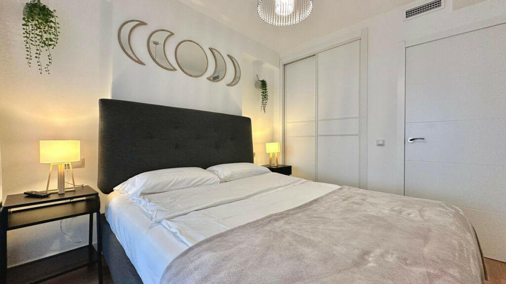 Middle Floor Apartment Benidorm Alicante - image 10