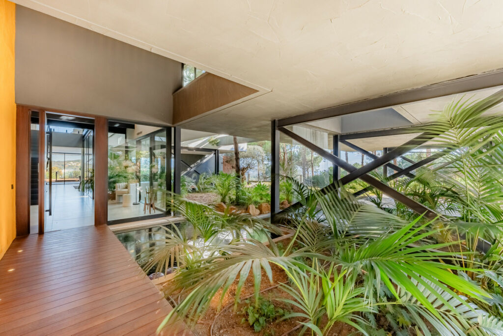 Detached Villa San Roque Cádiz - image 10