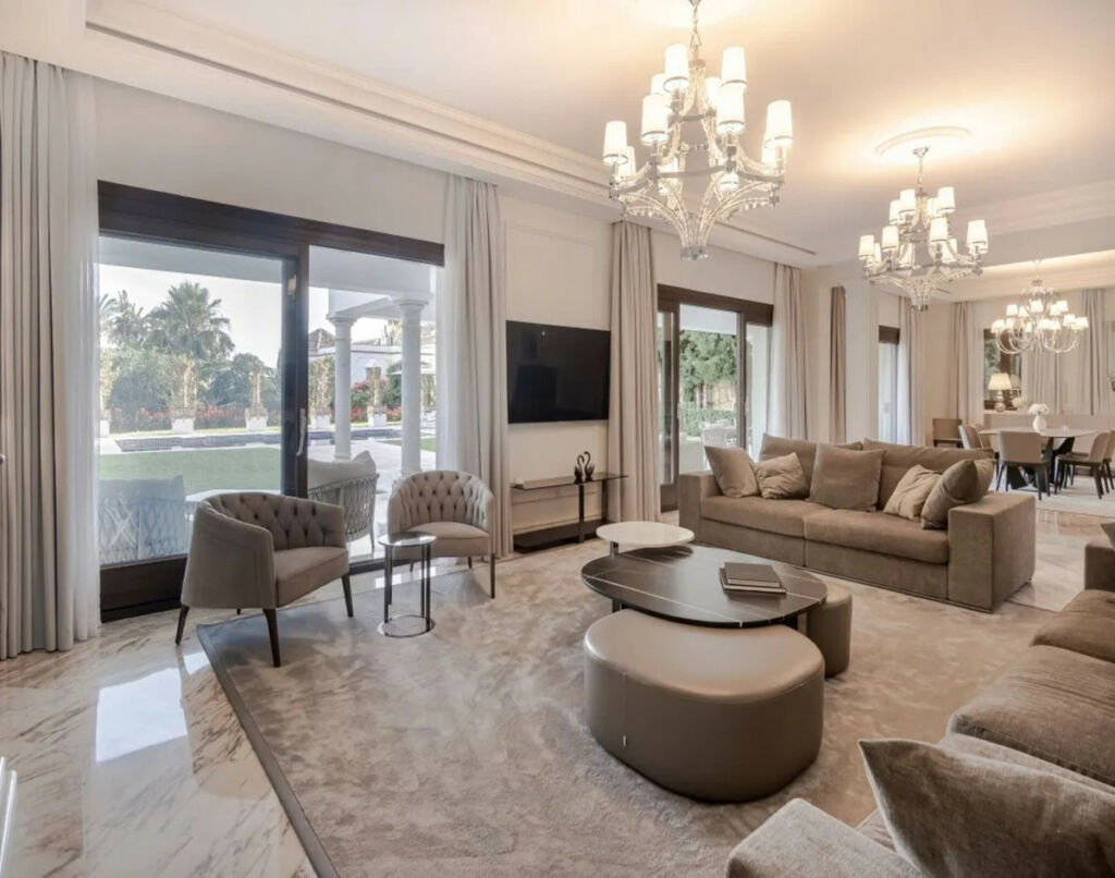 Detached Villa Sierra Blanca Málaga - image 10