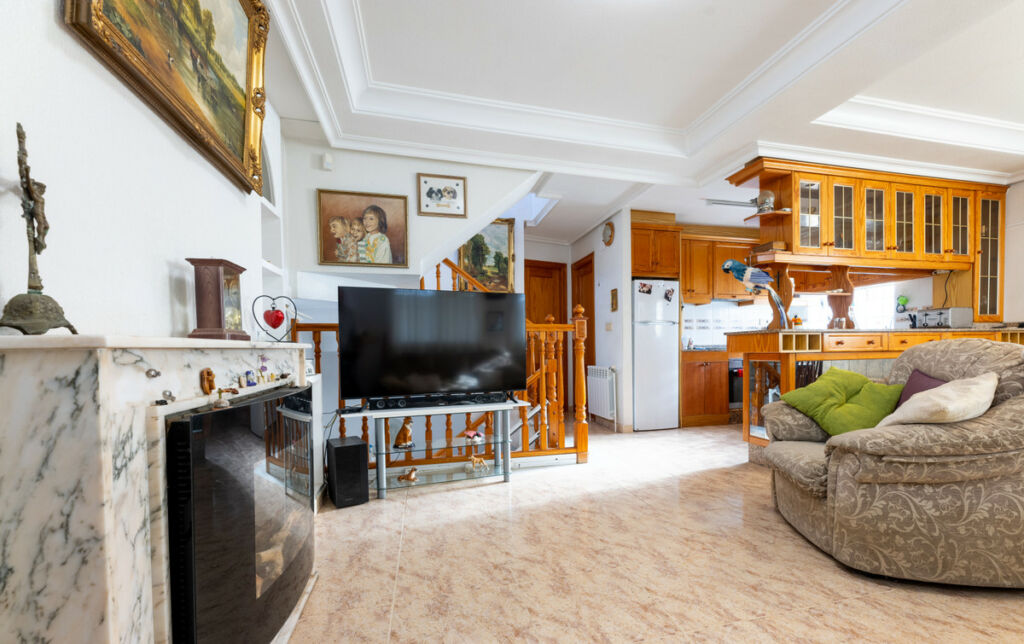 Detached Villa Los Altos Alicante - image 10
