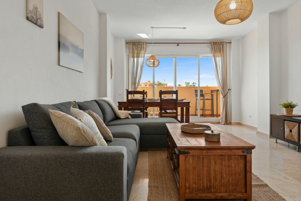 Middle Floor Apartment La Cala Málaga - Bild 10