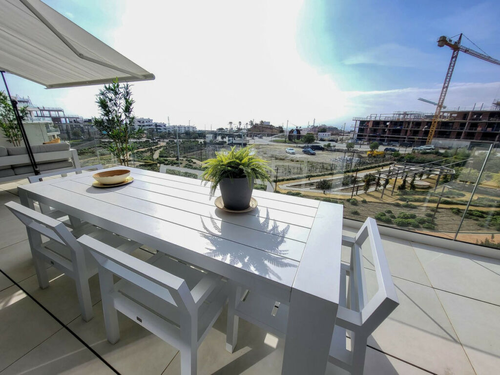 Middle Floor Apartment Fuengirola Málaga - image 10