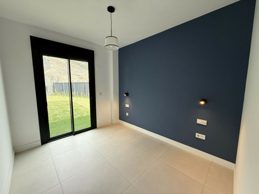 Ground Floor Apartment Fuengirola Málaga - image 10