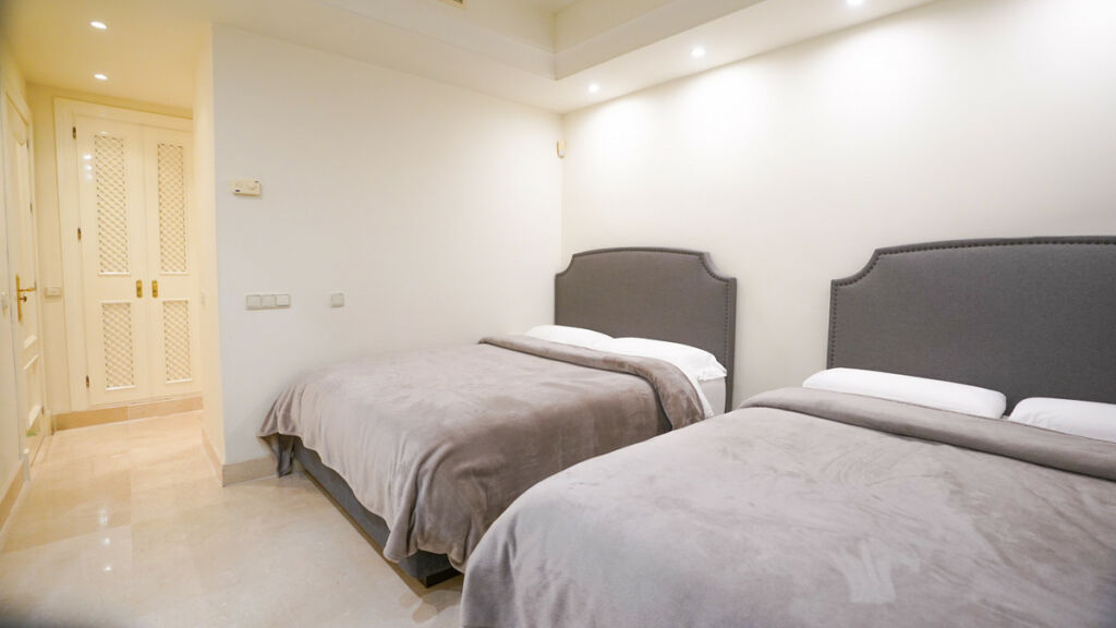 Penthouse Puerto Banús Málaga - image 10