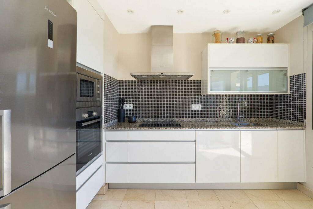 Penthouse Estepona Málaga - image 9