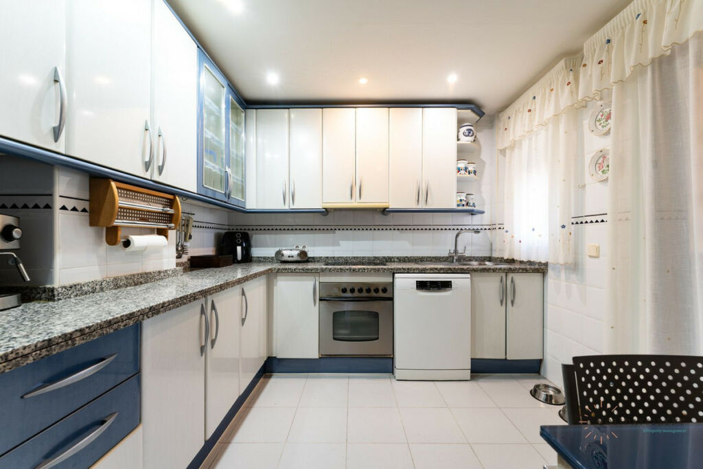 Middle Floor Apartment Torremolinos Málaga - image 11