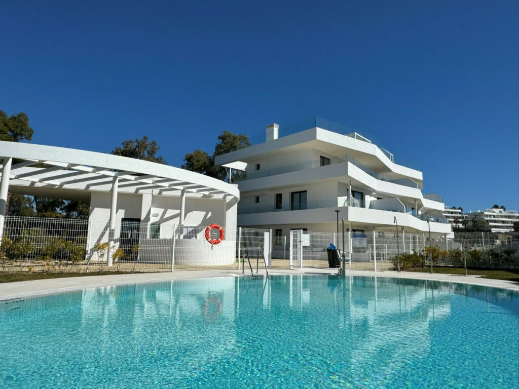 Ground Floor Apartment Estepona Málaga - image 11
